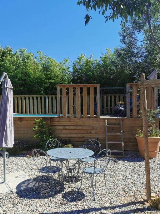 Maison Avec Piscine Dans Village Provencal. Courthézon 外观 照片