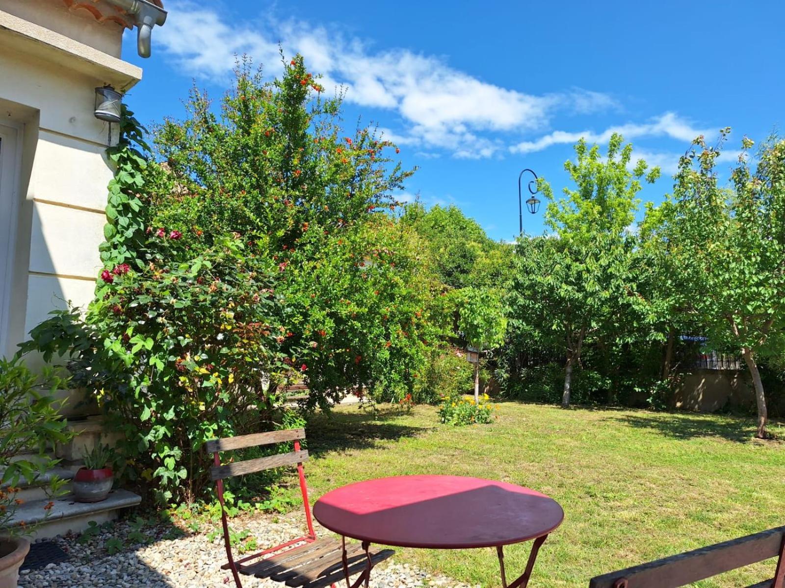 Maison Avec Piscine Dans Village Provencal. Courthézon 外观 照片
